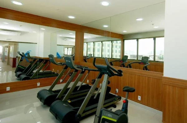 Gimnasio equipado