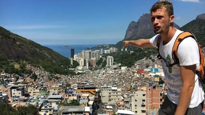 Tour a pé pela Rocinha com guia local